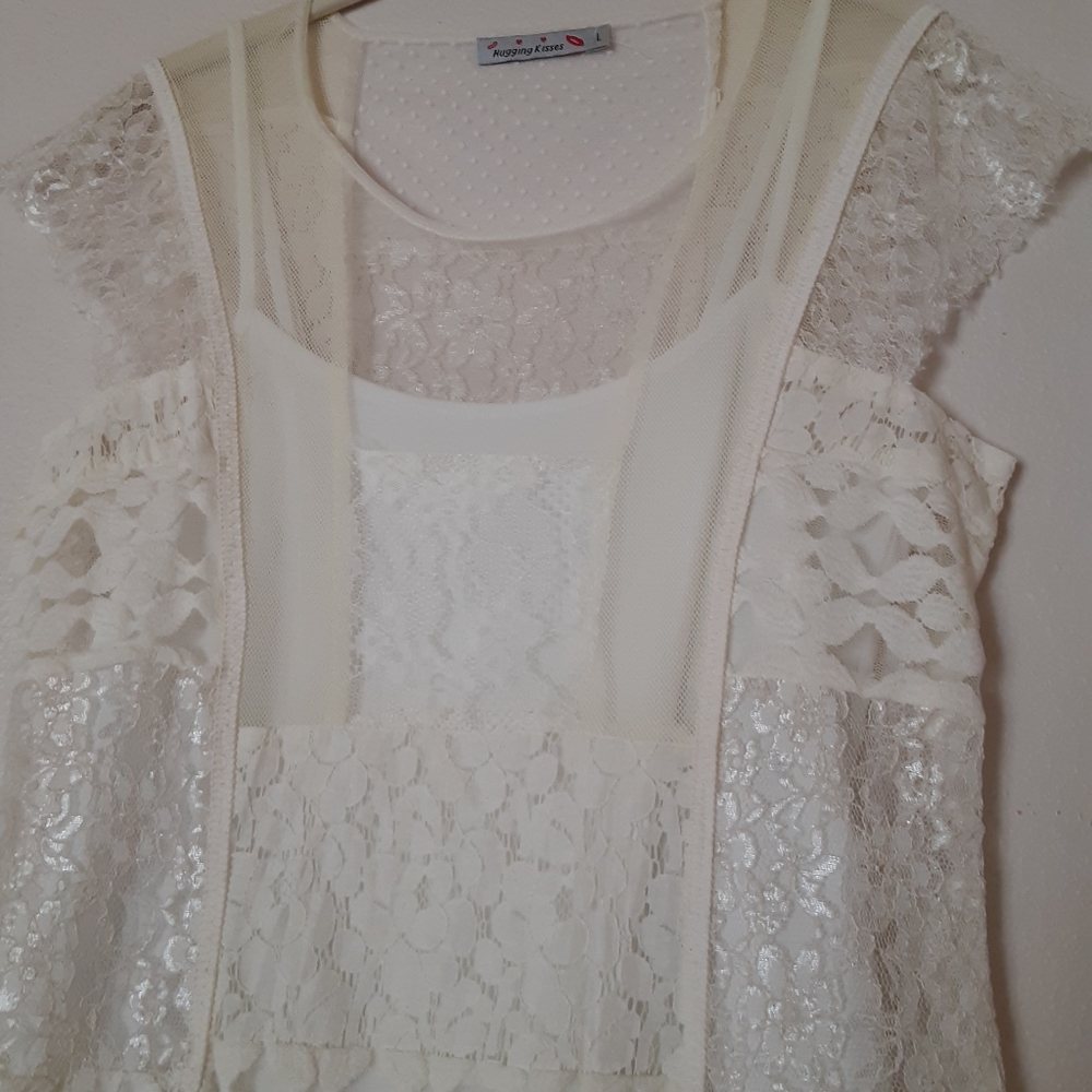 Hugging Kisses Lace Top, Cream, Sz L